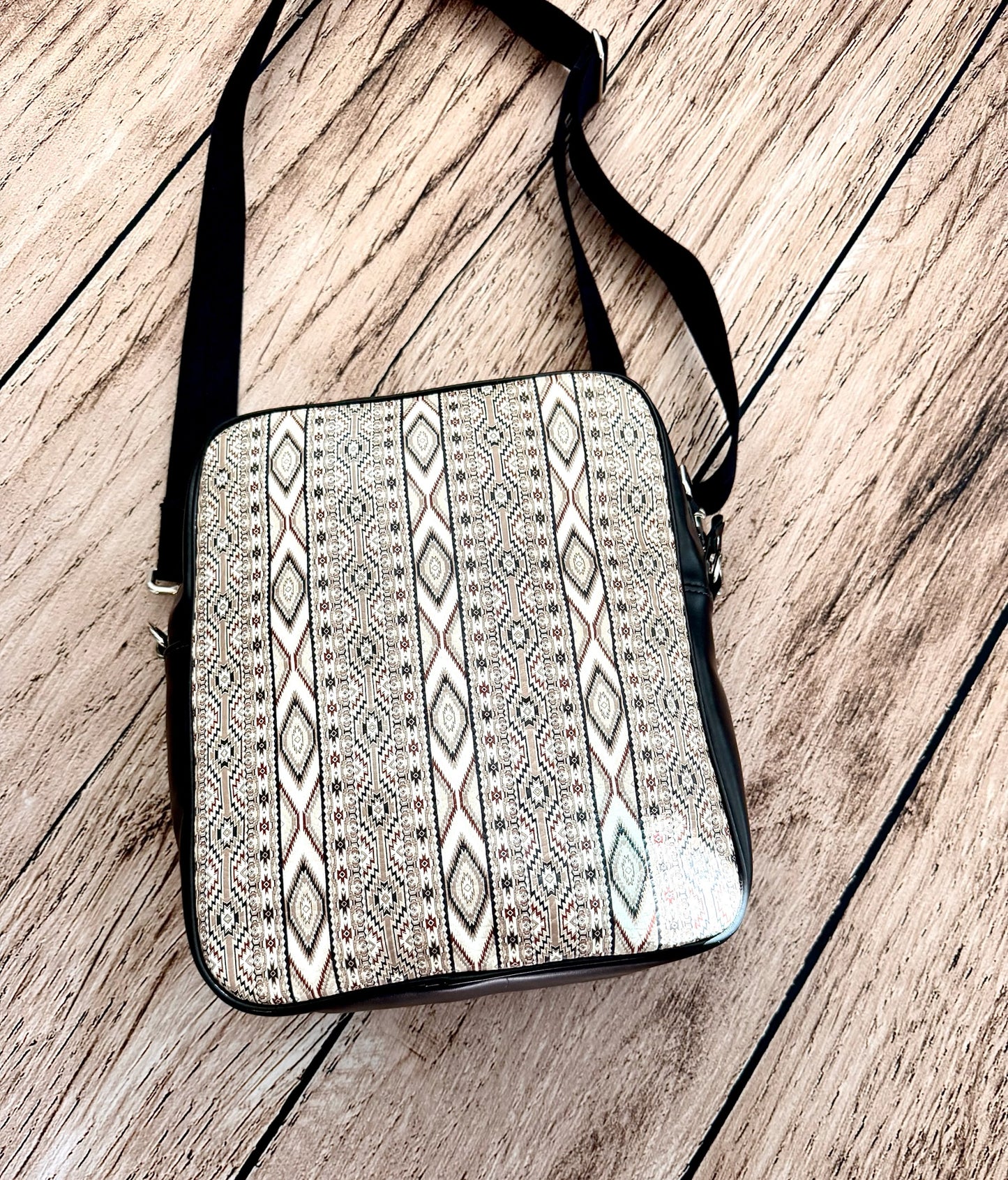 Sedona Leather Messenger Bag